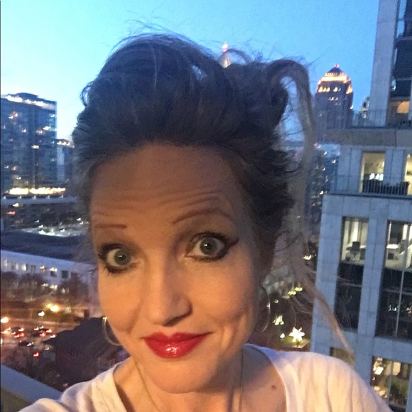 Meet your Posher, Kimberly - Picture 5 of 8